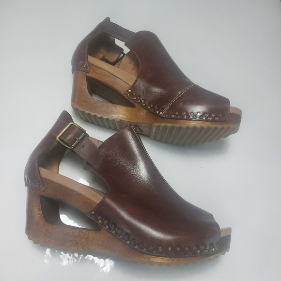 Dansko Brazilian Brown Leather Ankle Straps Women's Sandals Size 41 - Picture 5 of 16